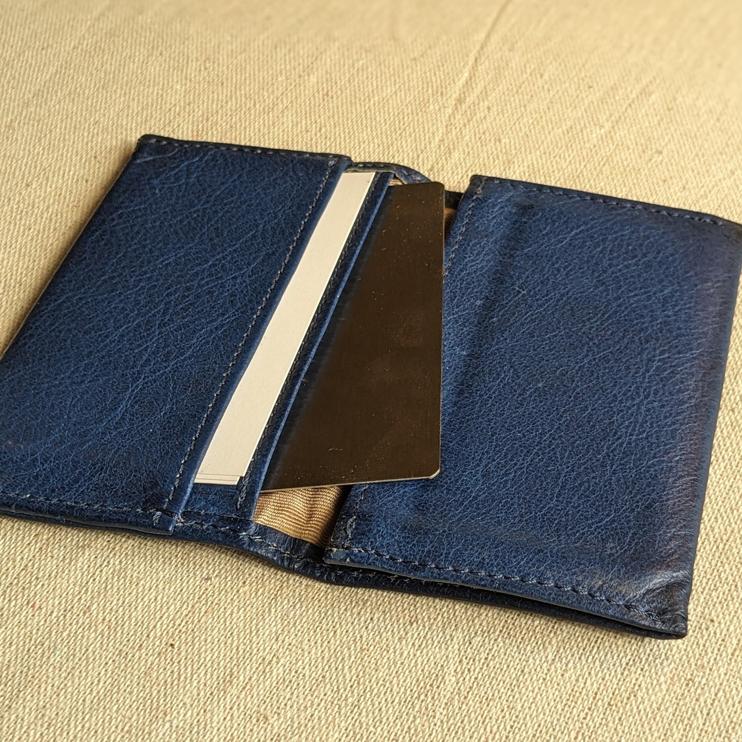 【comming soon】鹿革の名刺入れ